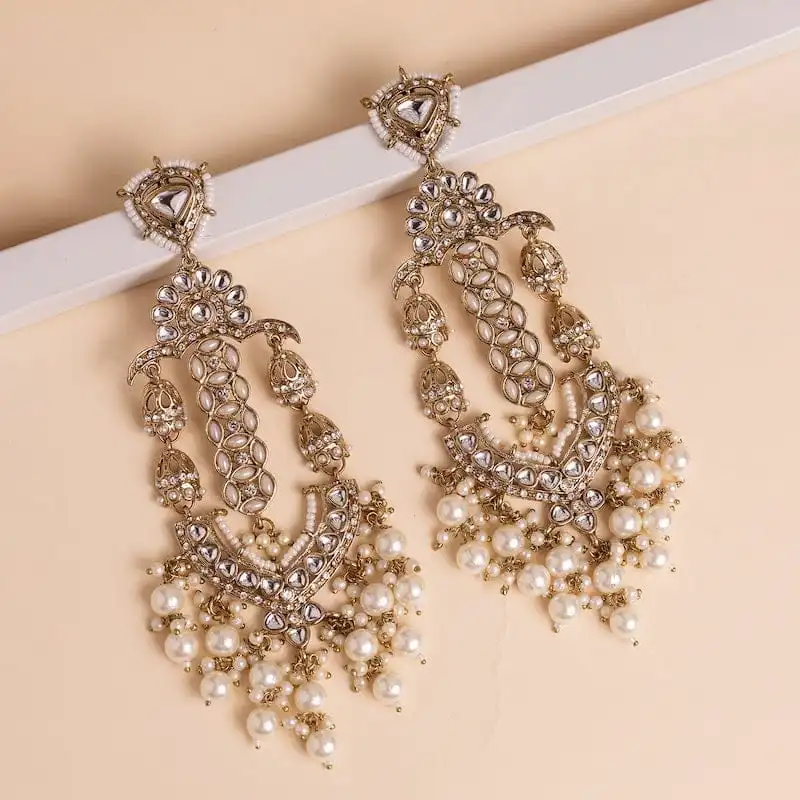 Jewelry product photo before background removal